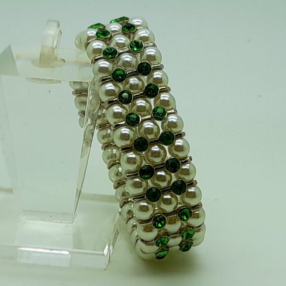 Gorgeous 6mm green Glass pearl Multi-Strand with ab Stretch fashion Bracelets - Picture 6 of 6